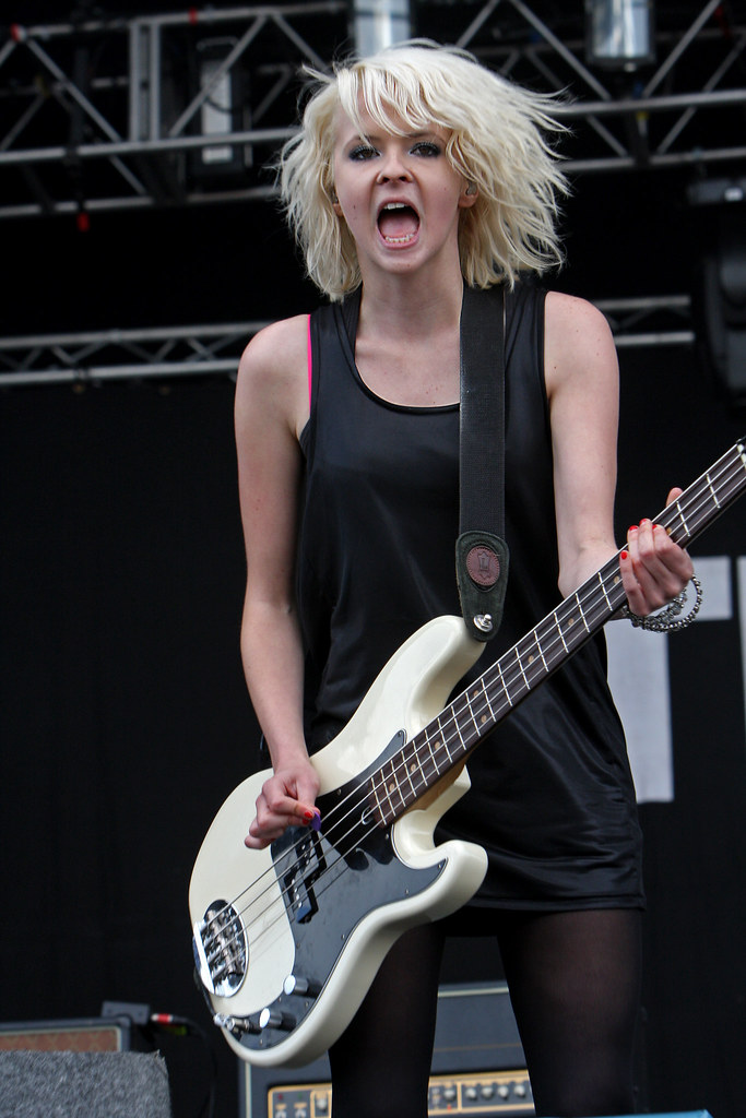 Charlotte Cooper From "The Subways" preforming at Oxegen 0… Flickr