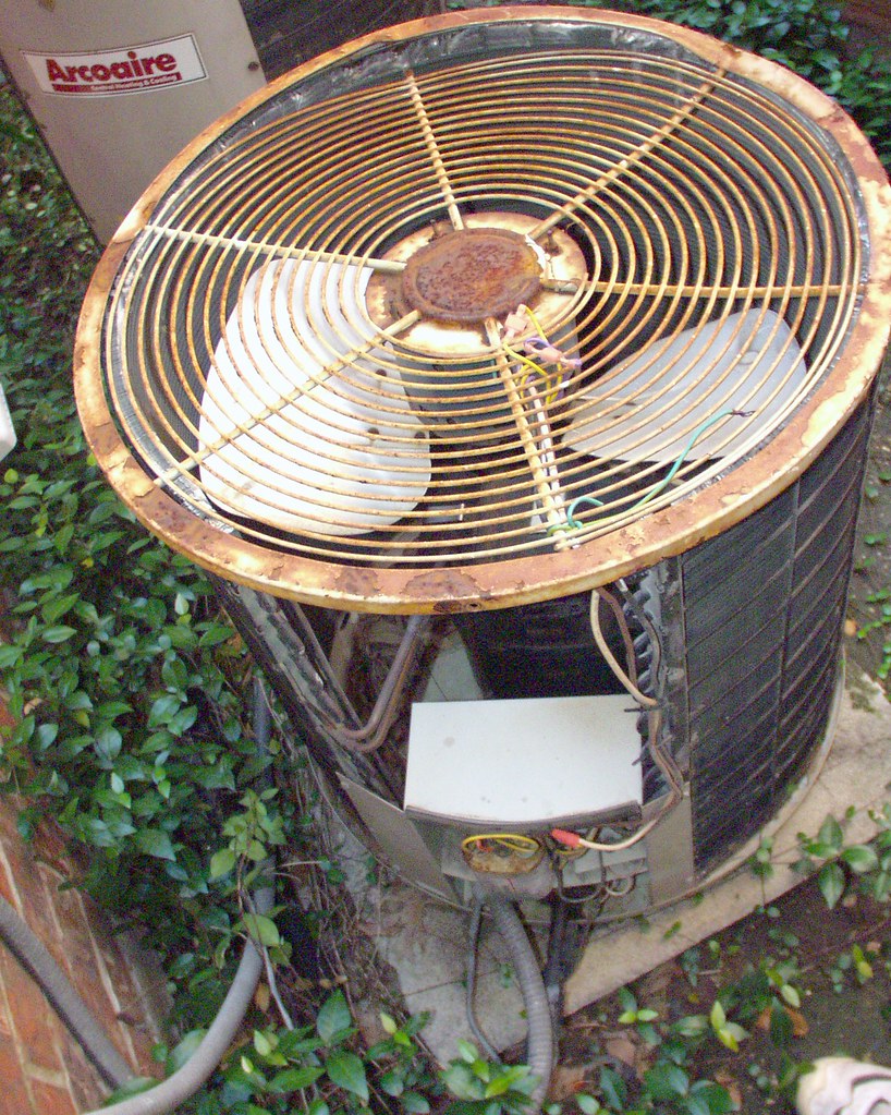 The old air conditioner that was at my apartment until we … Flickr