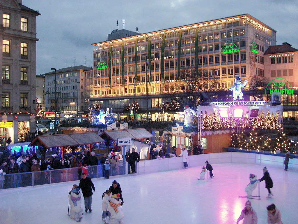 Ice skating in Munich City Eislaufen mitten am Stachus Flickr