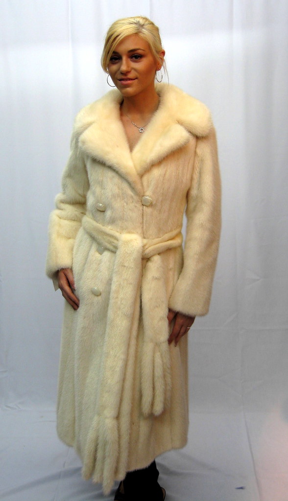 PREOWNED CREAMY WHITE MINK COAT FUR BELT Cowit Furs Flickr