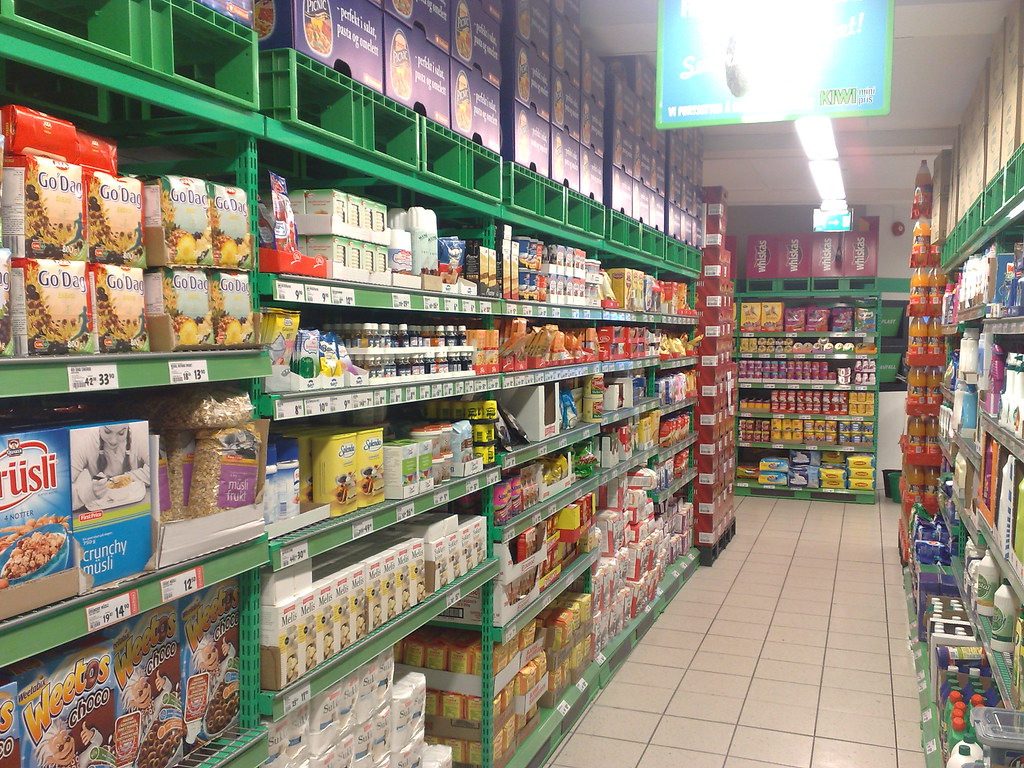 Kiwi butikk New Kiwi shop Taken at 110 PM on Januar… Flickr