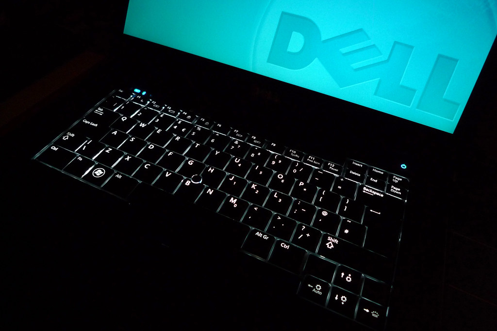 Glow in the Dark (090106) My new laptop has a glow in the … Flickr