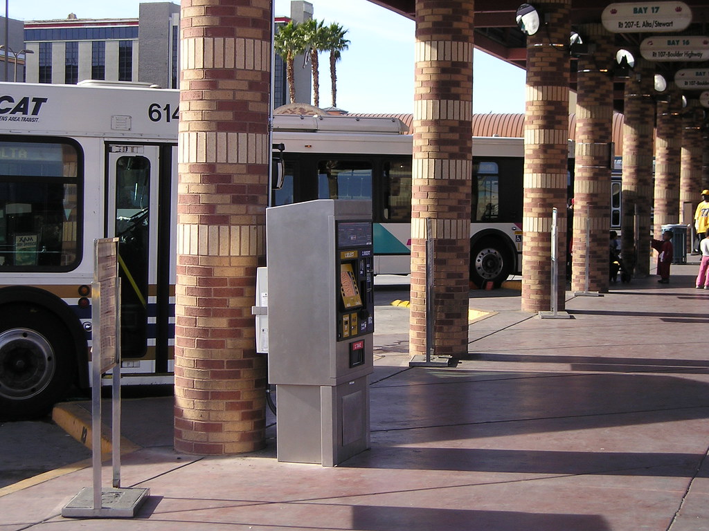 New Flyer D40LF Buses (CAT) Las Vegas Citizens Area Transi… Flickr