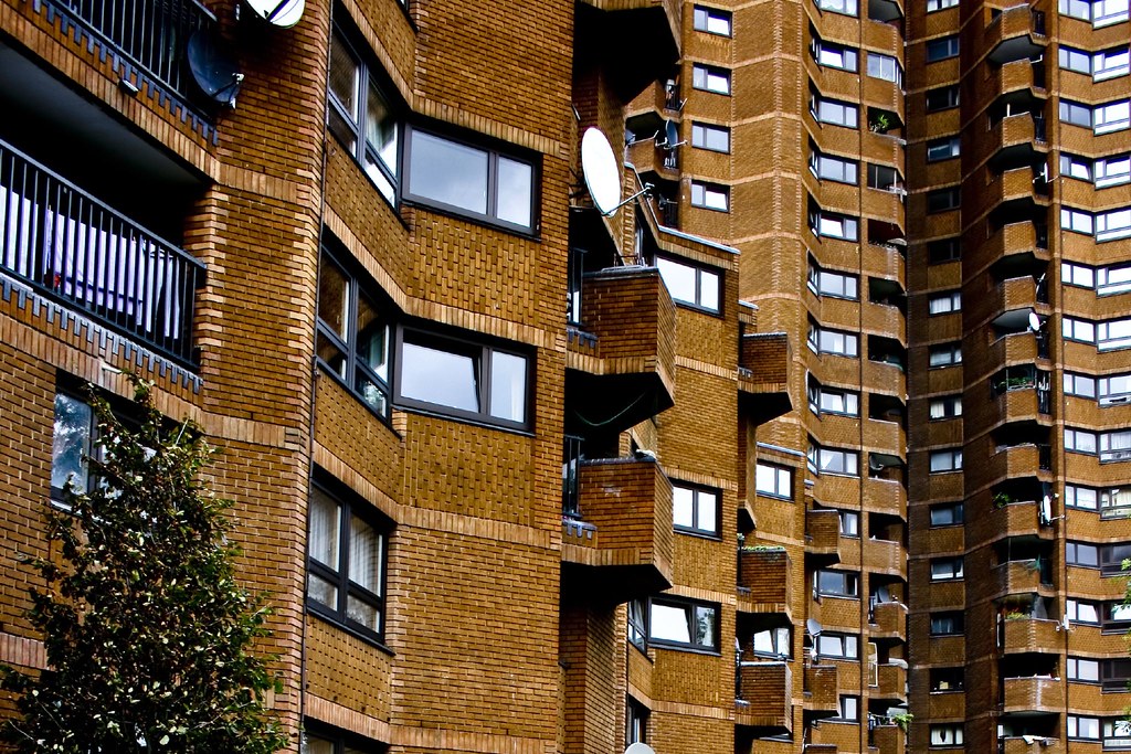 Worlds End Estate, Chelsea Forming a, er, knobbly presence… Flickr