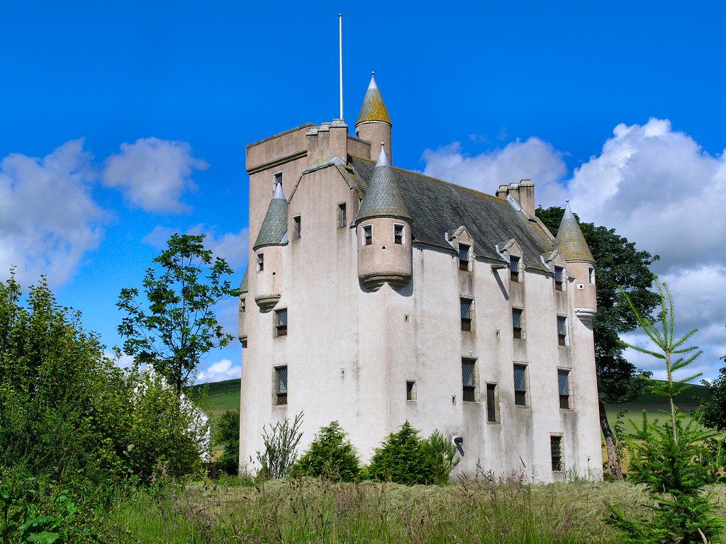 Leslie Castle, Insch, Aberdeenshire Leslie Castle, near In… Flickr