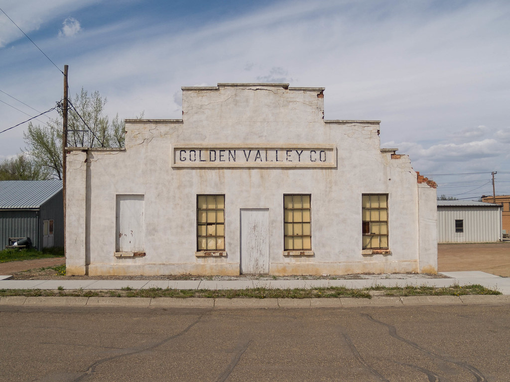 Beach, North Dakota Andrew Filer Flickr