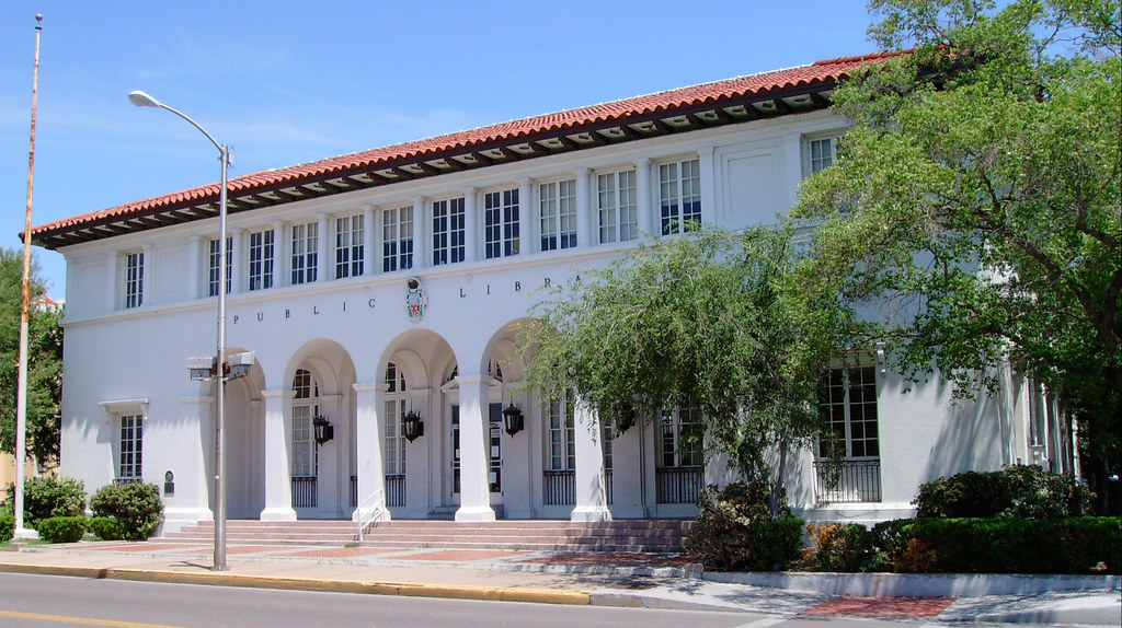 Old Post Office 78852 (Eagle Pass, Texas) Built in 1912 an… Flickr