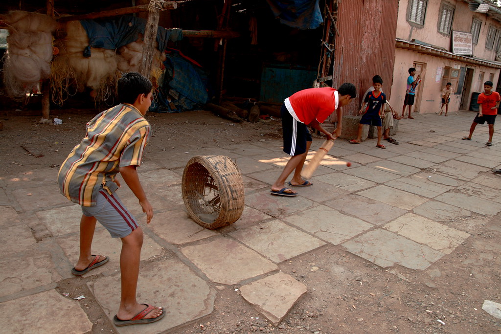 Gully Cricket In Mumbai, in every corner you see kids play… Flickr