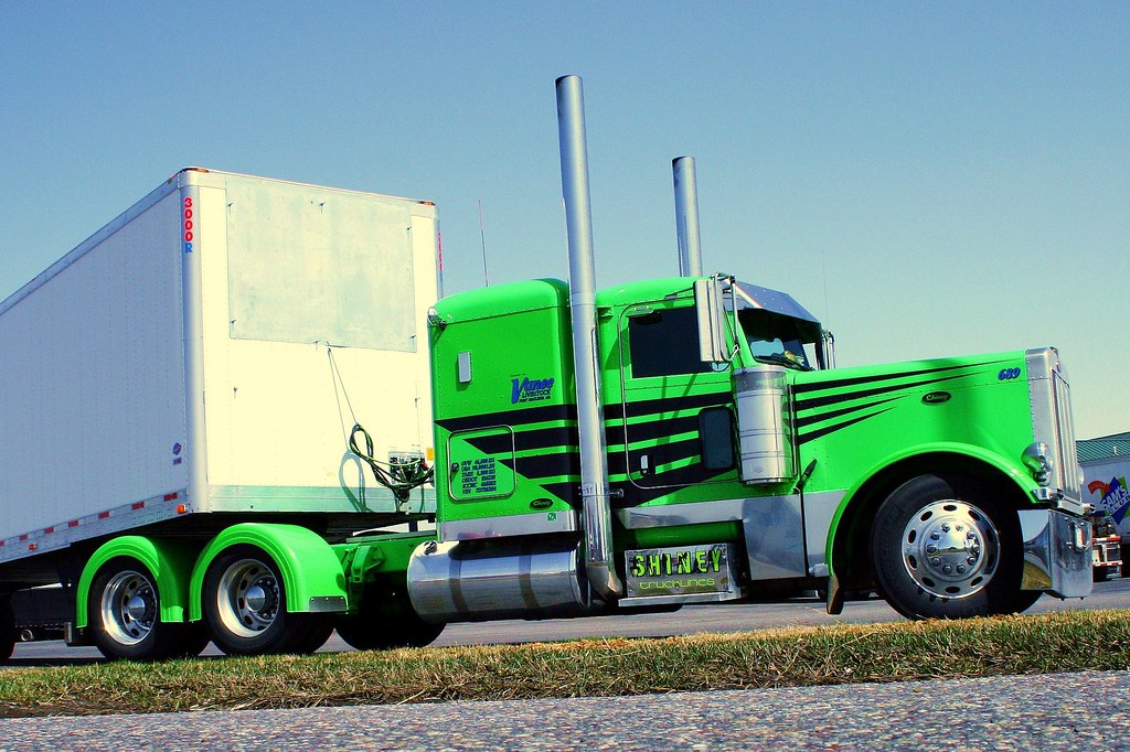 The lime lite Tricked out lime green Peterbilt 379. static bob Flickr