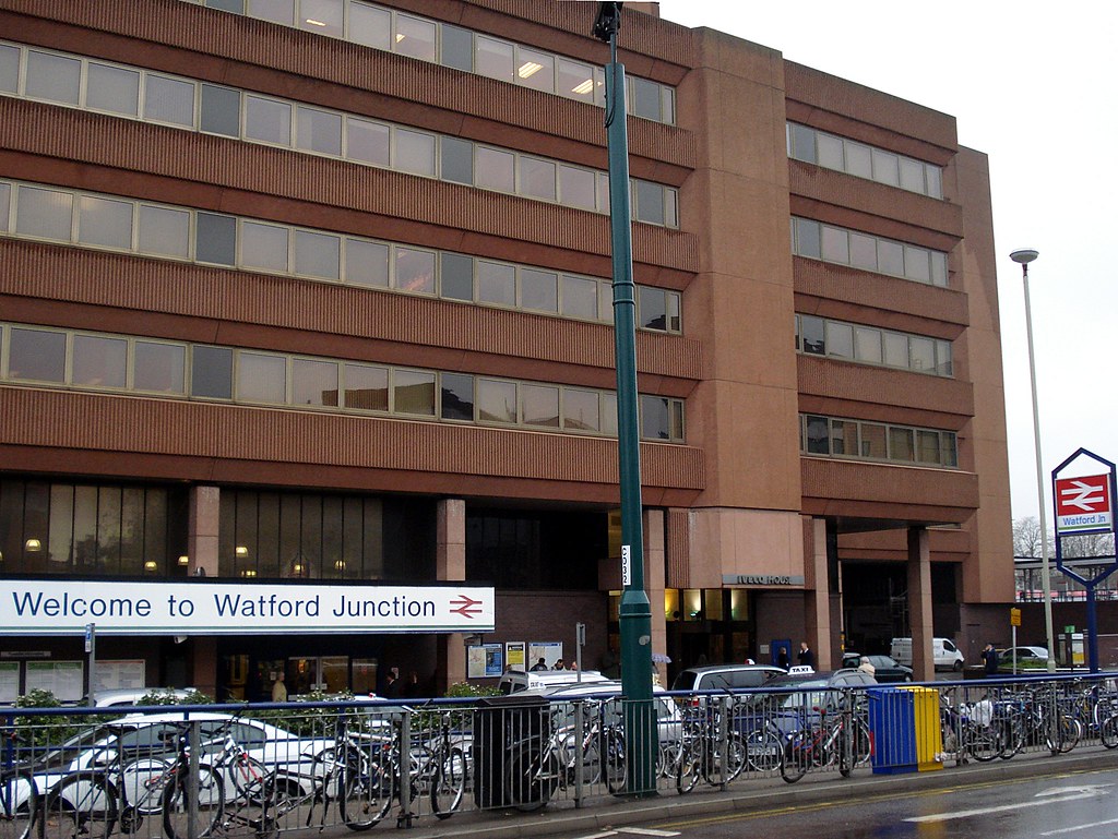 Watford Junction Station It's hard to photograph. Watford … Flickr