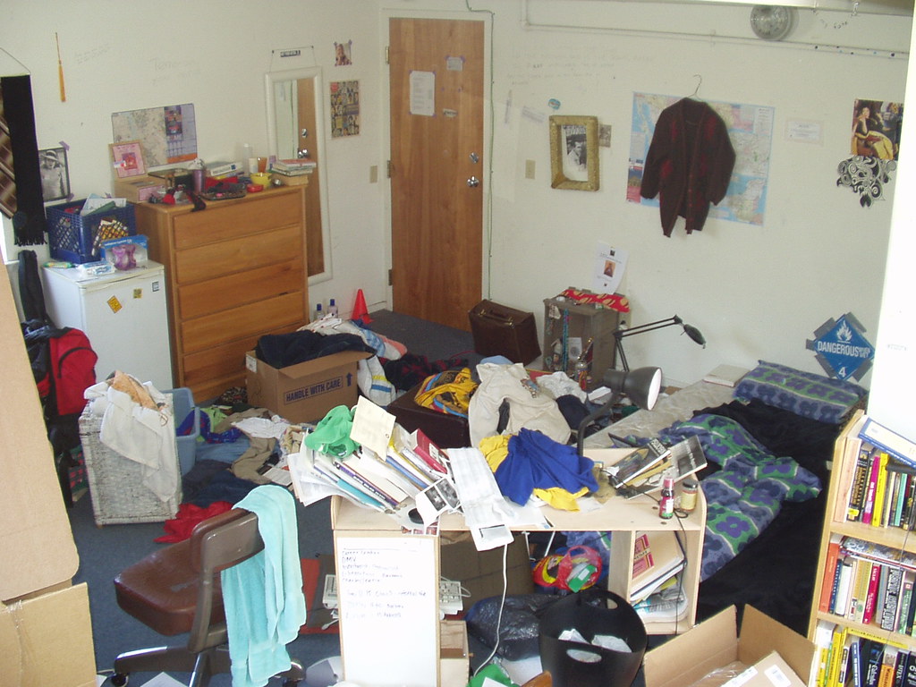 our very messy room "Xanadu II" at the Wilde House. Tobin Flickr