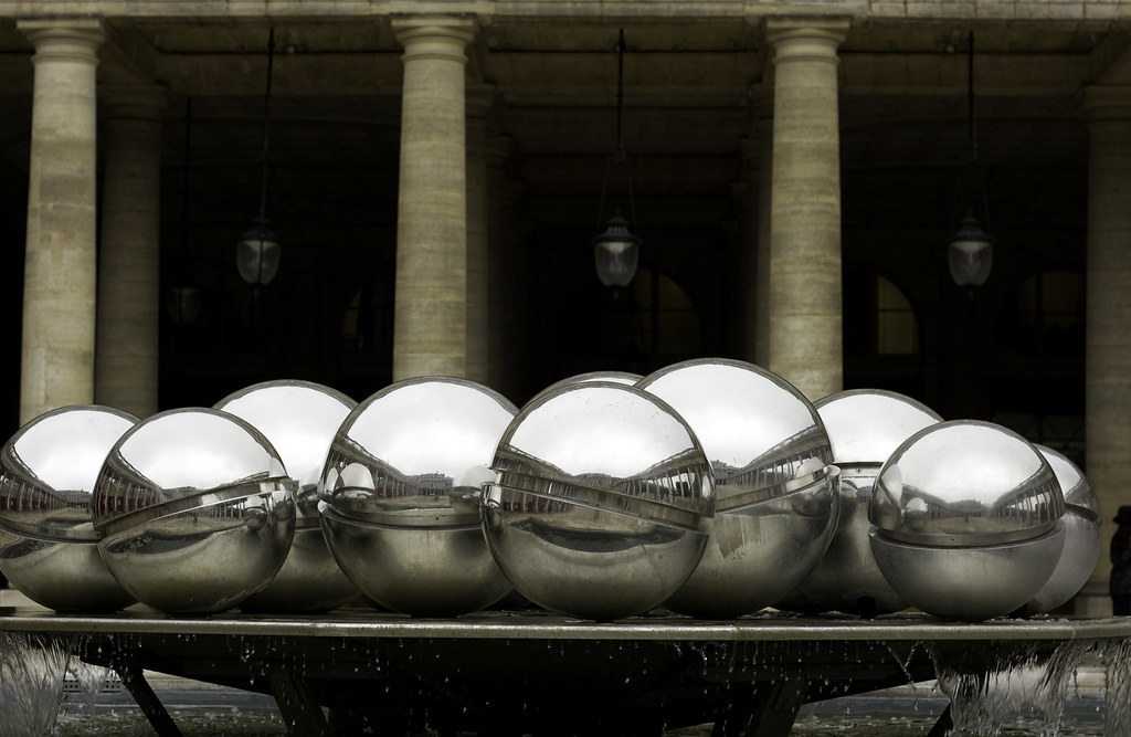 Lots of Silver Balls At the Palais Royale there are two sc… Flickr