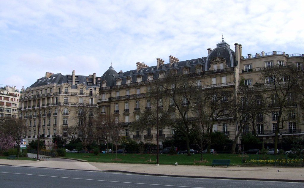 Avenue Foch, Paris 100V See where this picture was taken