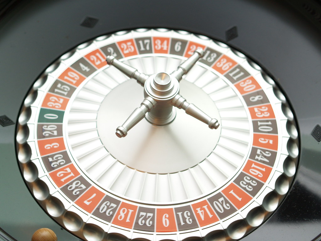 Roulette Wheel Spinning Roulette wheel Spinning Roulette w… Keith Park Flickr