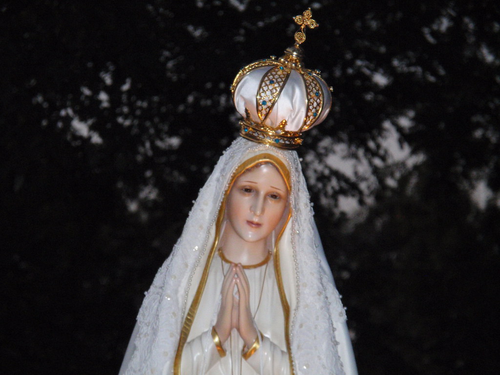 Our Lady of Fatima Int'l Pilgrim Statue Our Lady of Fatima