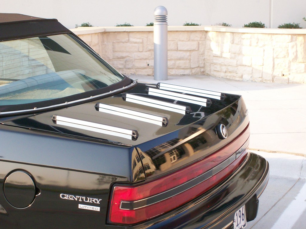 Trunkmounted Luggage Rack The luggage rack was added on a… Flickr