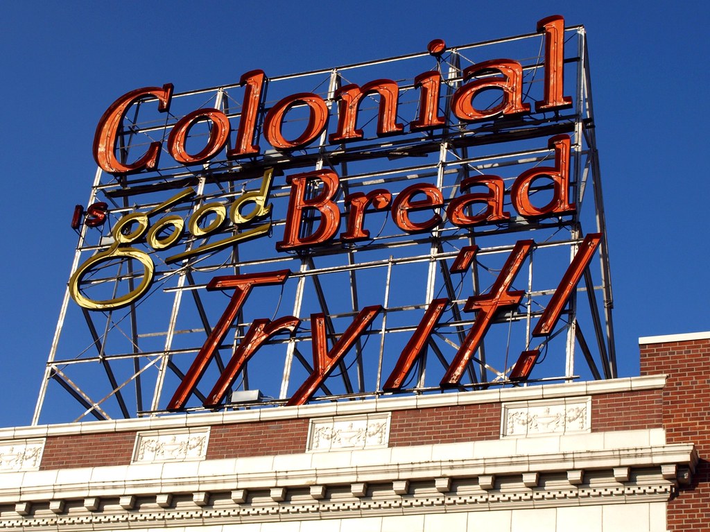 Center Manufacturing Company Colonial Bread Company