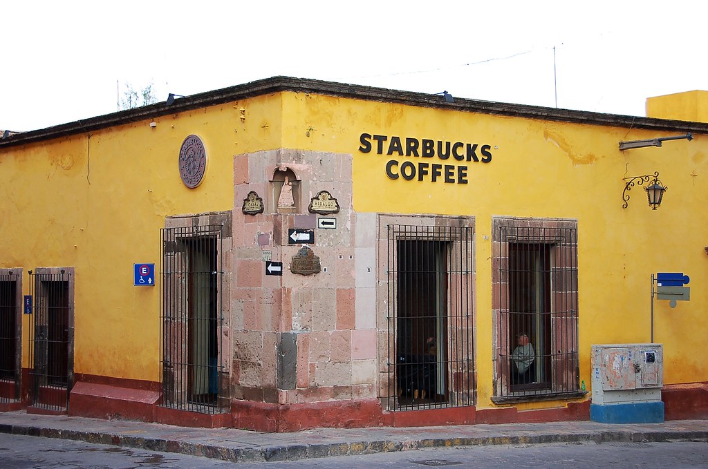 Starbucks, San Miguel de Allende, Mexico Wilson Lu Flickr