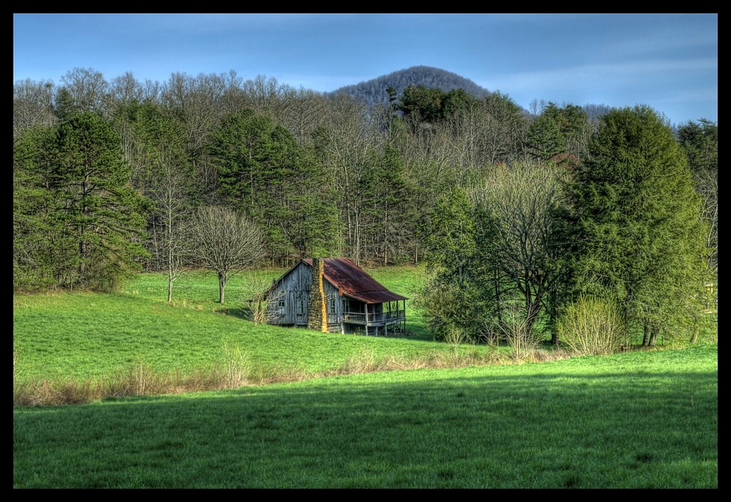 Blue Ridge Mountain Home Wish it was mine. Steve Robinson Flickr
