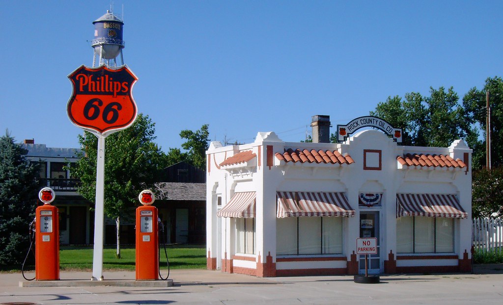Old Phillips 66 Gas Station (Bassett, Nebraska) Located on… Flickr