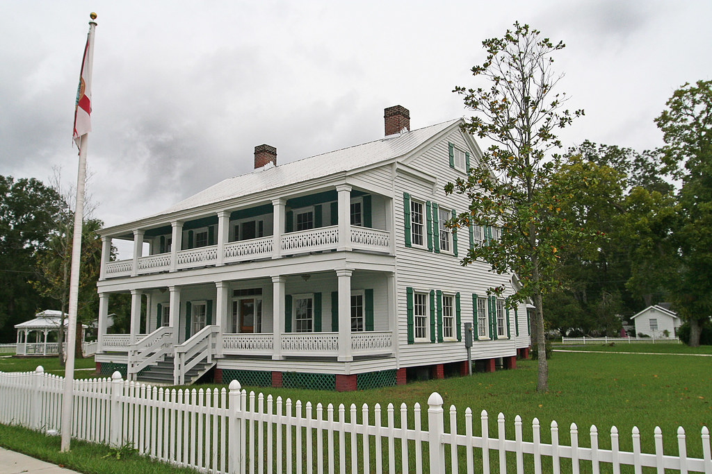 The Coleman House, 1879 I first found this house before it… Flickr