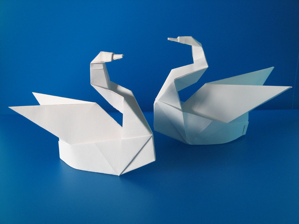 Cigno 2 (esse) Swan 2 (Esse) Tecnica origami, con fogli… Flickr
