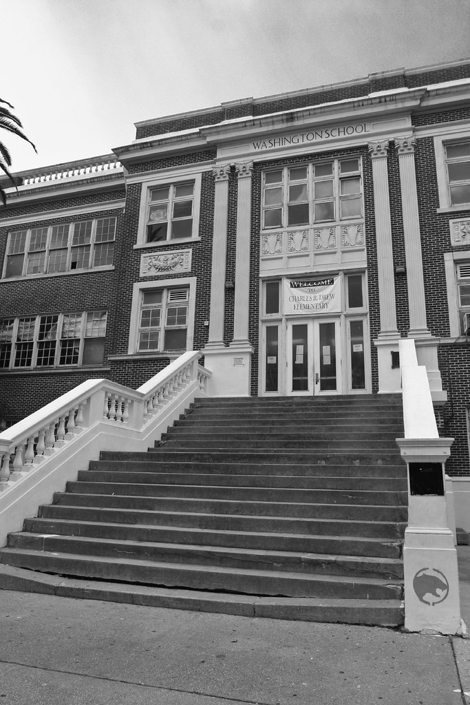 IMG_2423 Dr Charles R Drew Elementary School 3819 Saint Cl… Flickr