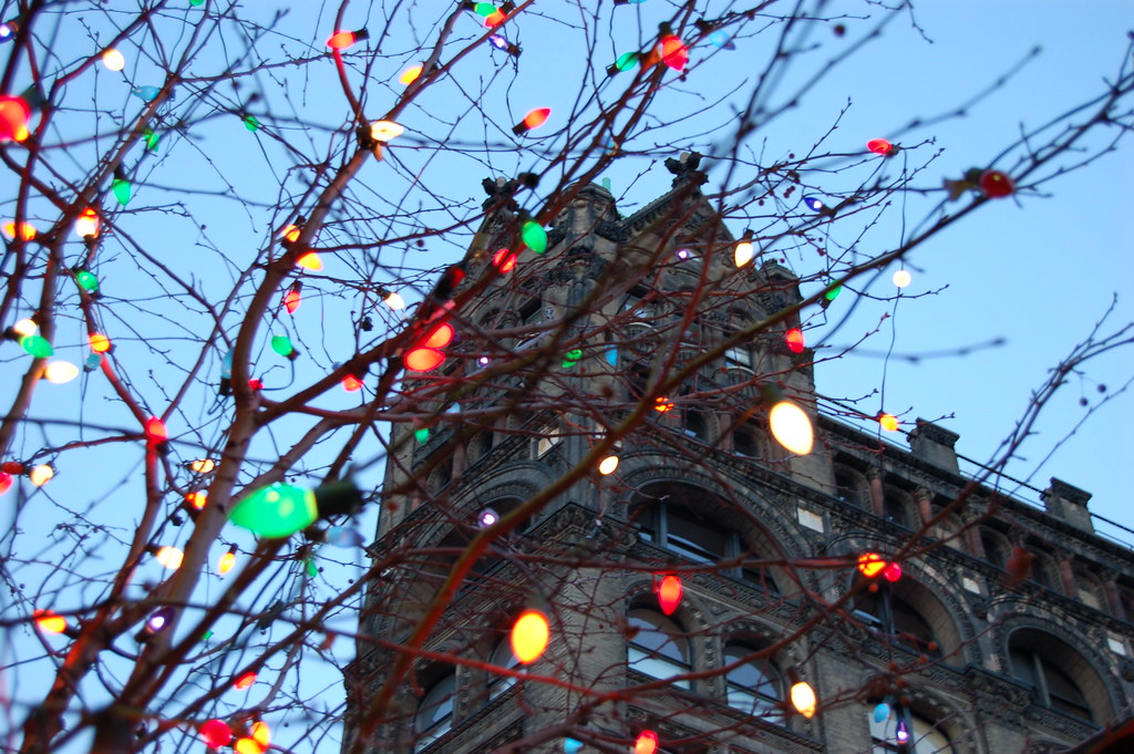 Christmas in New York Christmas decoration on the streets … Flickr