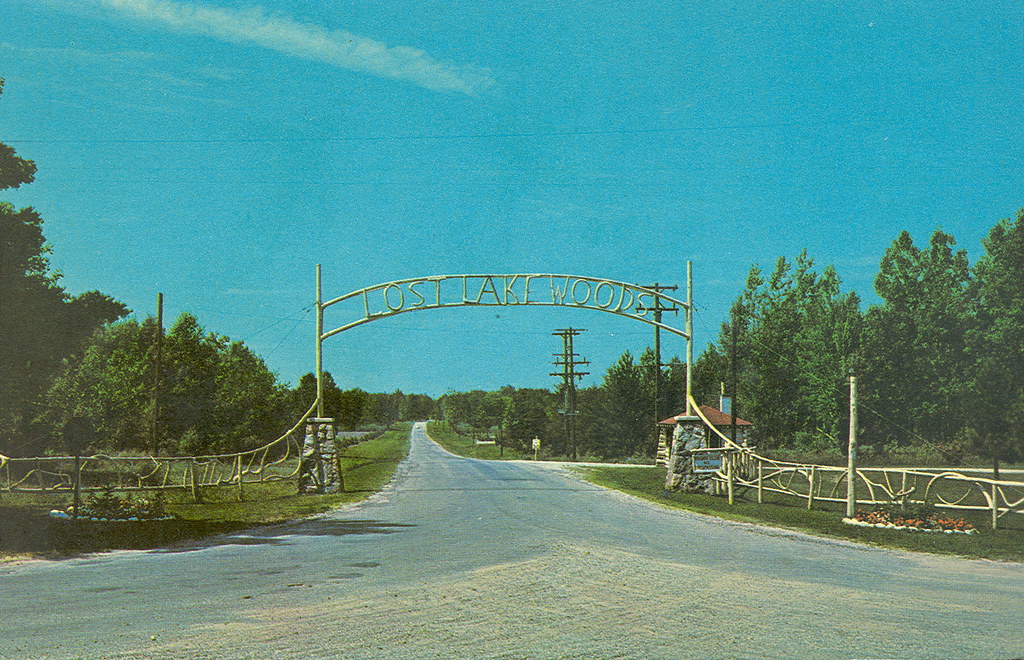 Alcona Lincoln Mi Lost Lake Woods Club Property Entrance Flickr