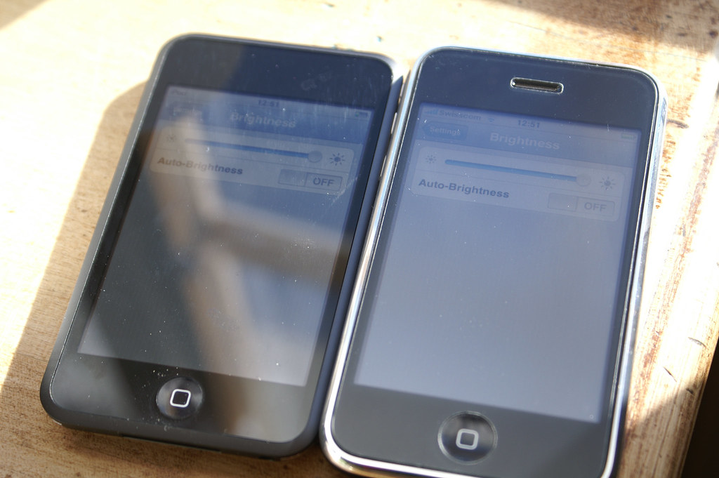 iPhone with Matte Screen Protector vs. Plain iPod When I c… Flickr