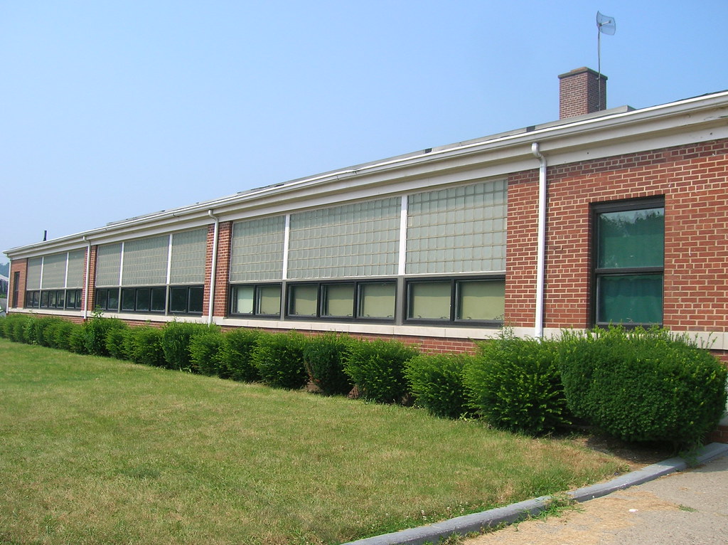 072008 South School 2Martins Ferry, Ohio Aaron Turner Flickr