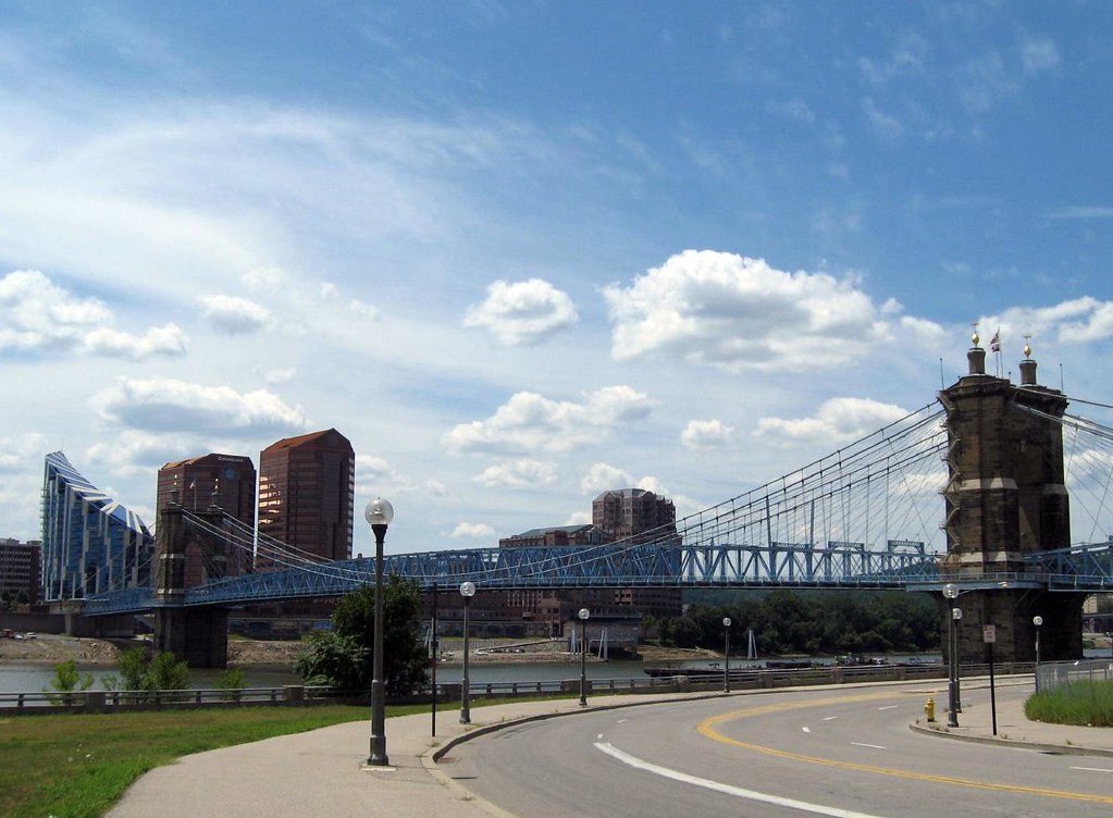 Cincinnati Riverfront, looking at Covington, Kentucky Flickr
