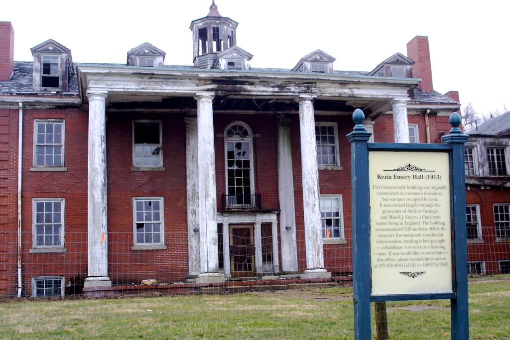 IMG_4432.JPG The front of Emery Hall, Wilberforce Universi… Flickr