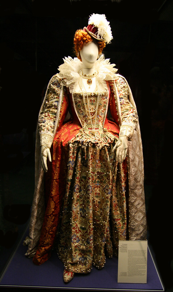 Costume of Elizabeth I Costume worn by Jane Lapotaire at t… Flickr