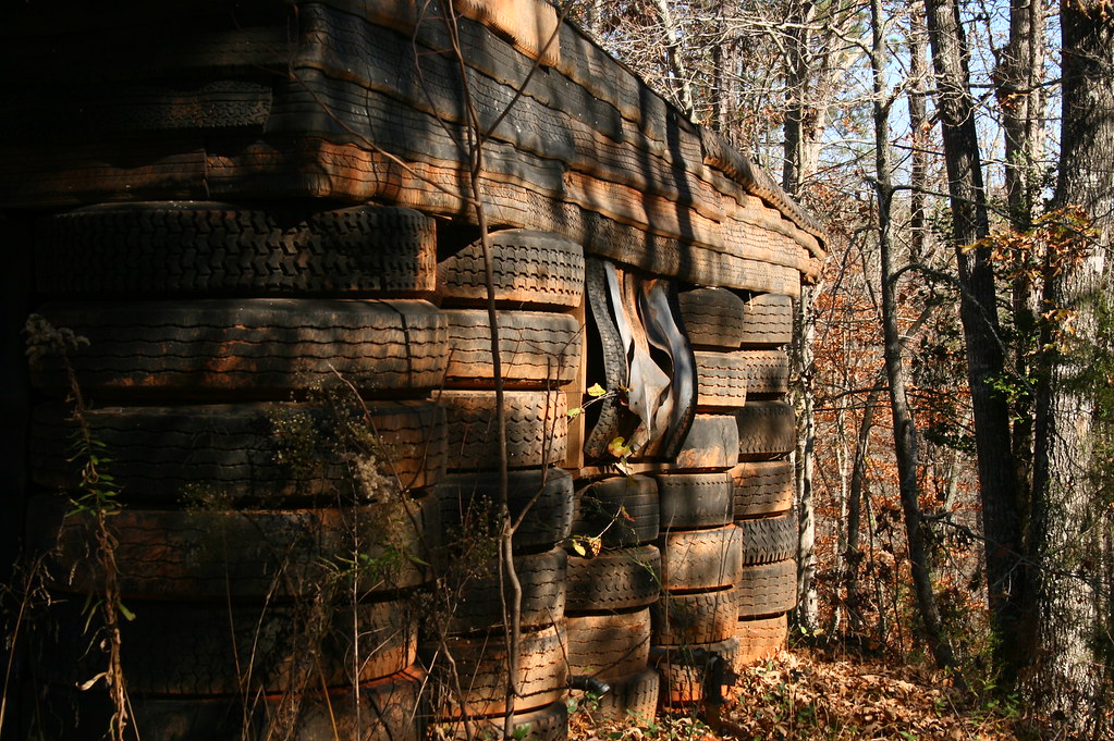 Dwelling made from old tires This house is made from old t… Flickr