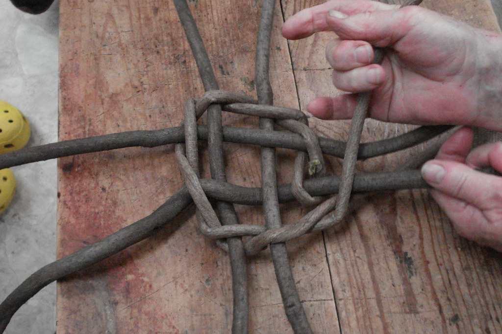 Kudzu basketry with Regina Hines HappyGoCrafty Flickr