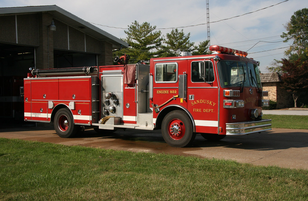 Sandusky fire department Sandusky's bright red Sutphen fir… Flickr