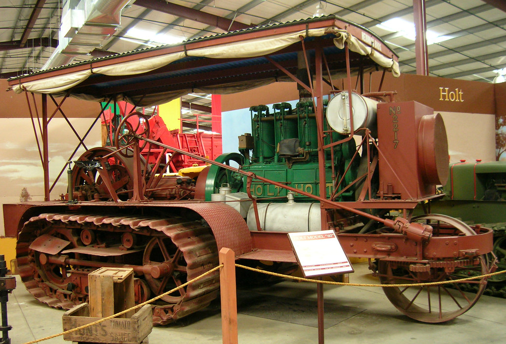 1914 Holt 60 'Caterpillar' Tractor 2 Photographed at the H… Flickr