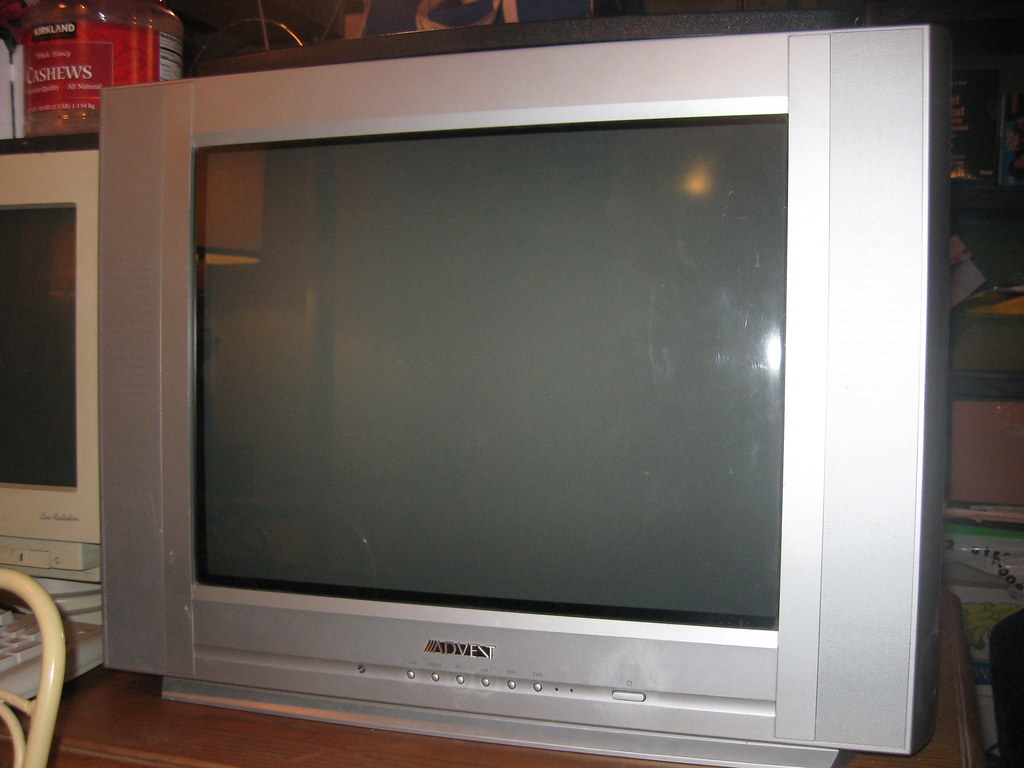 Old TV Front 20 inch flat screen (not flat panel) Tube bas… Flickr