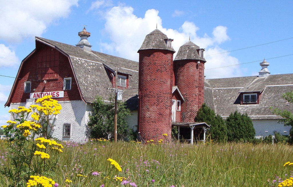 Barn01 Old barn near Eagle River, WI Mark Flickr