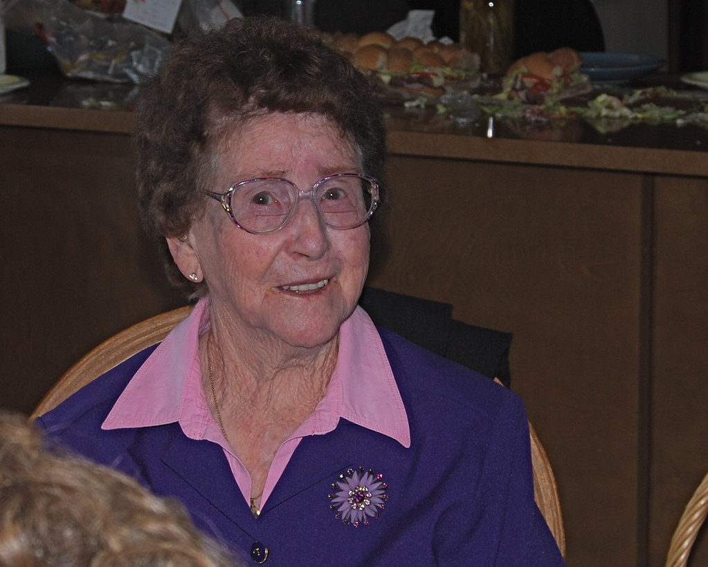 My Grandma, Violet Mae She's 94 years old. My mother just … Flickr