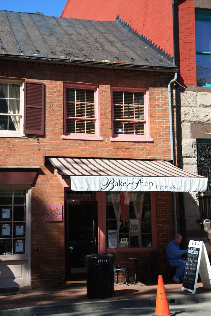 Leesburg Bake Shop Bake shop in downtown Leesburg, Virgini… Mr