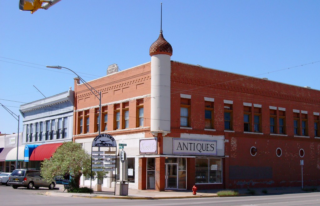 Downtown Alamogordo, New Mexico This storefront is located… Flickr