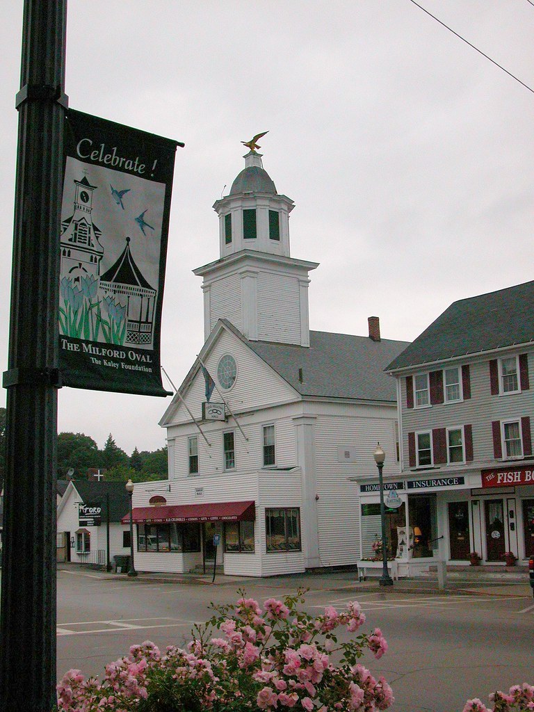 Milford, New Hampshire This is a historic building along t… Flickr