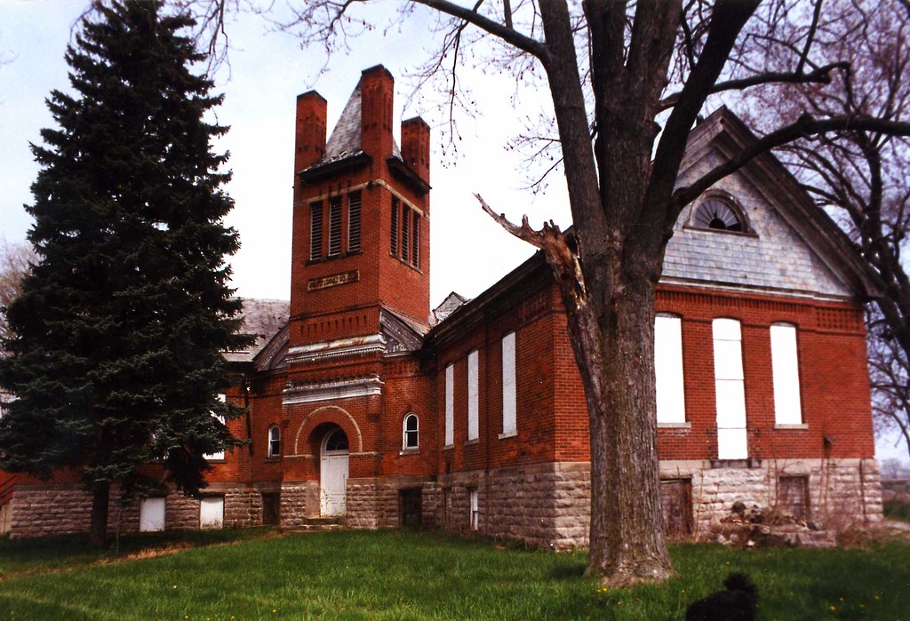 School in Whitehouse, Ohio On one of my trips through Ohio… Flickr