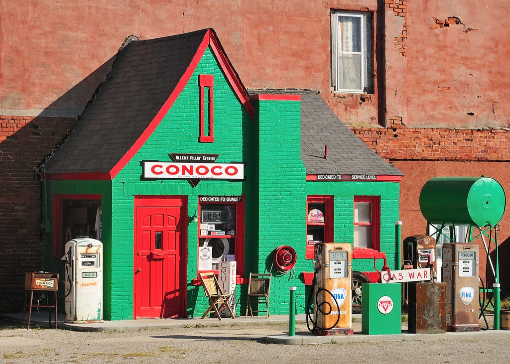 Conoco A unique siting of a gas station. Its in Commerce, … Flickr