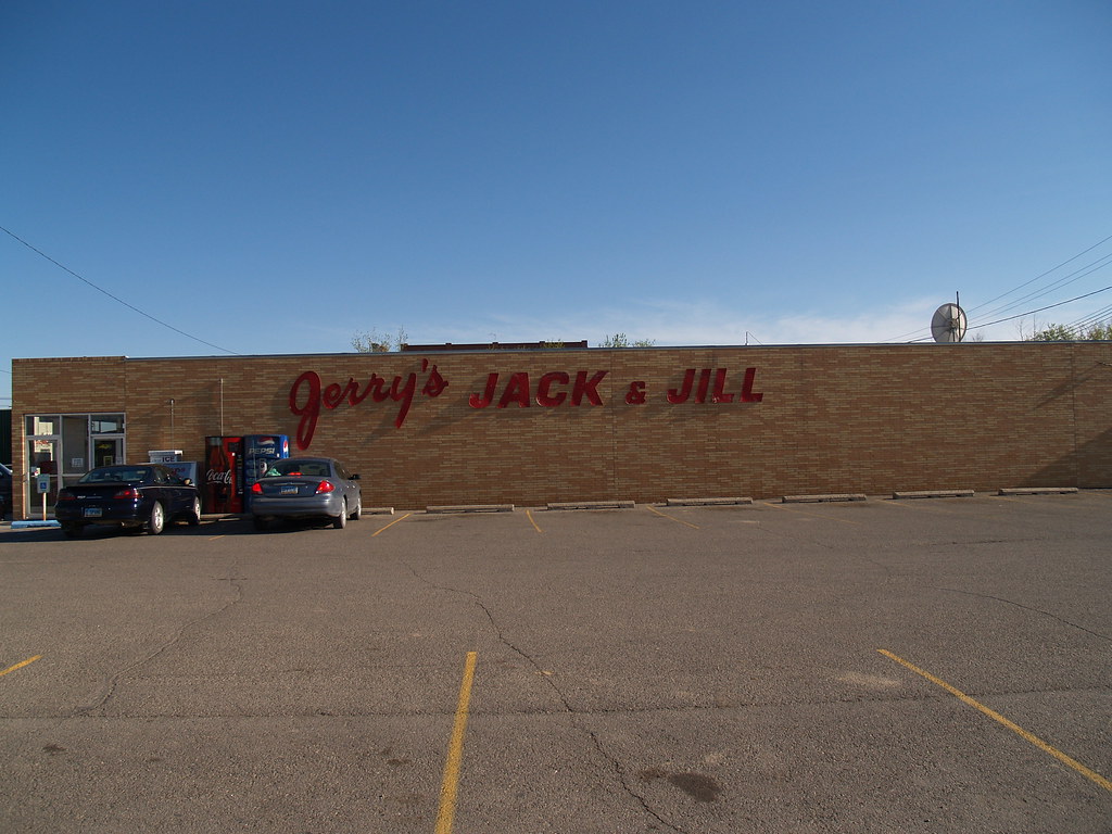 Bottineau, North Dakota Andrew Filer Flickr