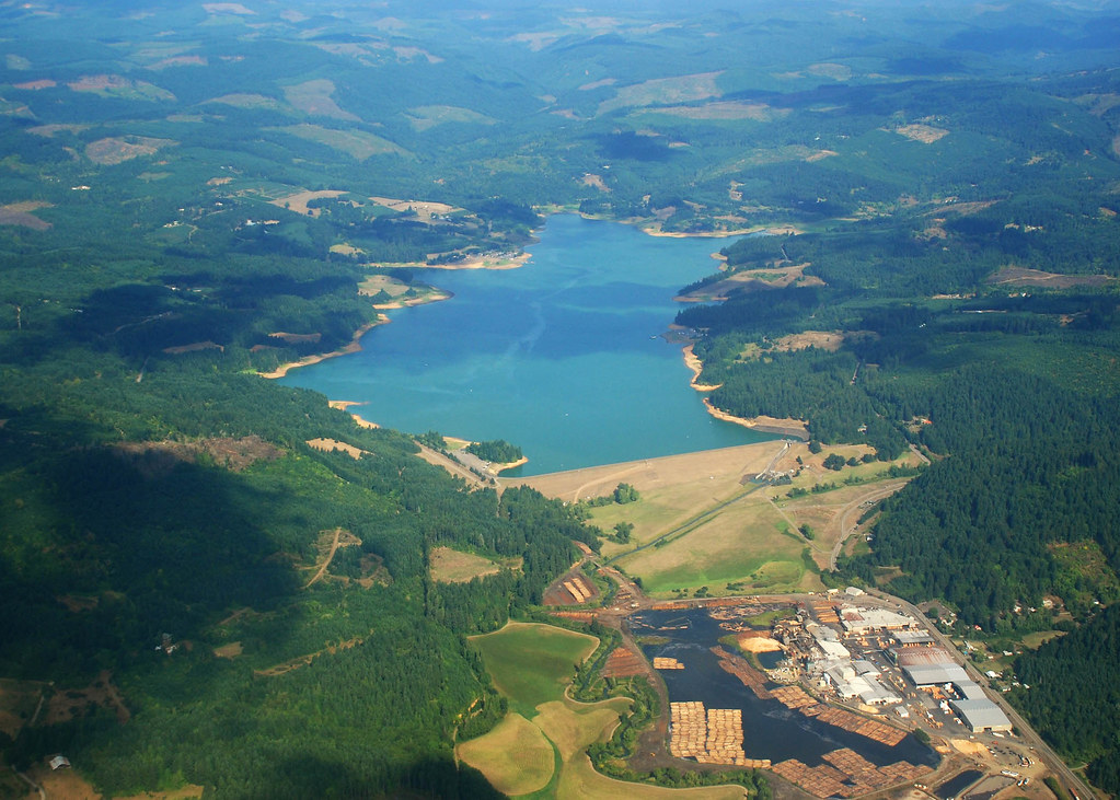 Henry Hagg Lake Aerial view of Hagg lake from 4000 feet skyroamer