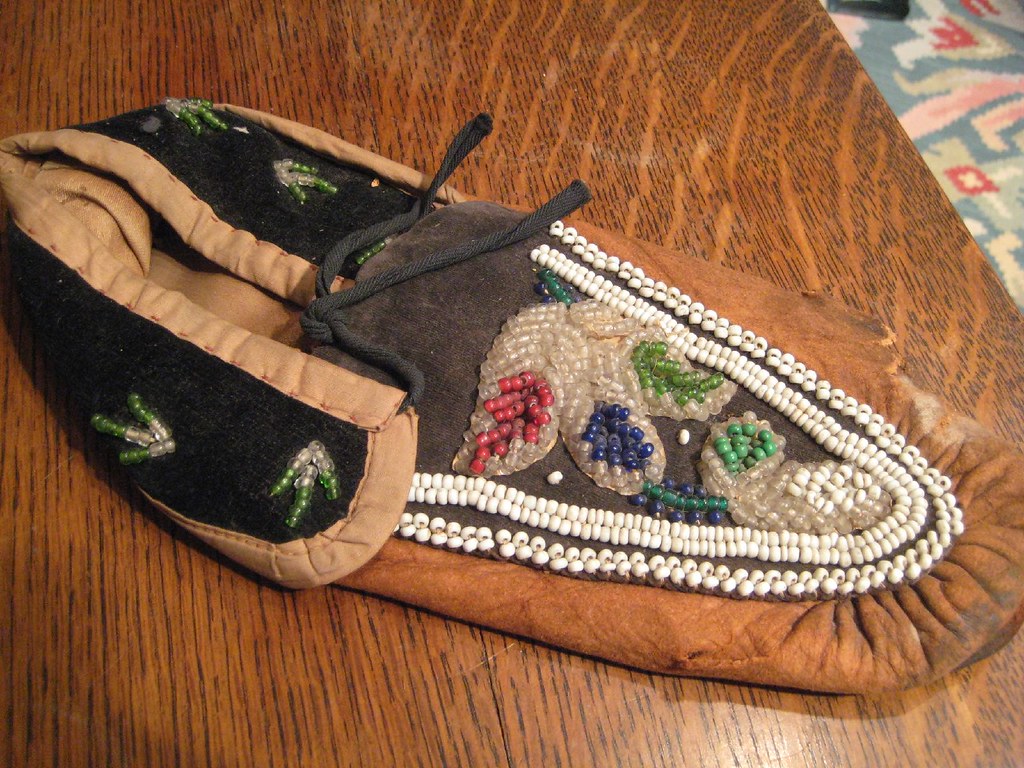 Antique Beaded Moccasin * Hand sewn (ankle area) * Leather… Flickr