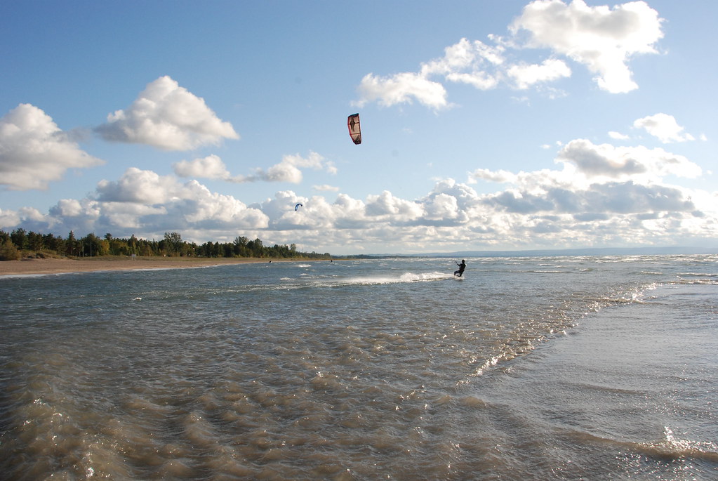 Kitesurfing Allenwood/Wasaga Beach, Ontario, Canada Flickr